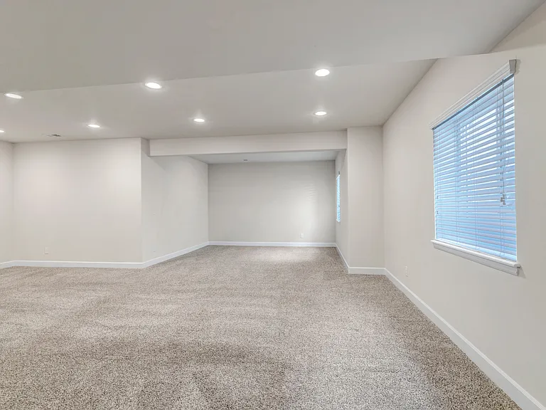 7588 Blue Water Dr — Photo 47