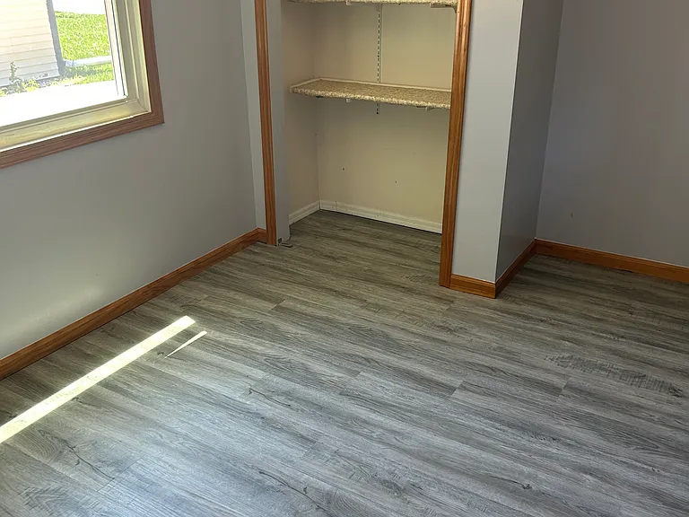 203 N Cleveland St — Photo 12