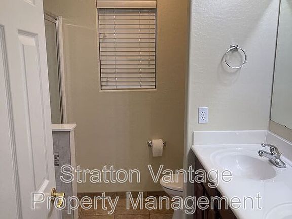 5th image of 33700 N Mercedes Dr