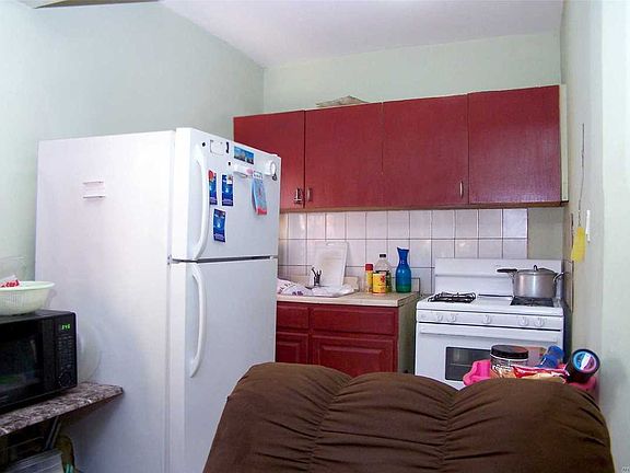 5th image of 8631 102nd St