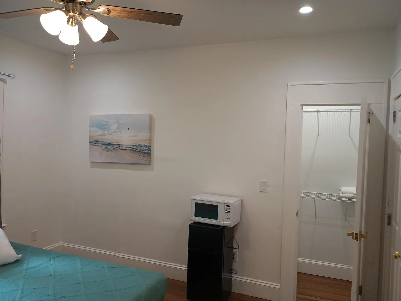 4 bed, 5.0 bath, 2000 sqft, $2,001 — Photo 4
