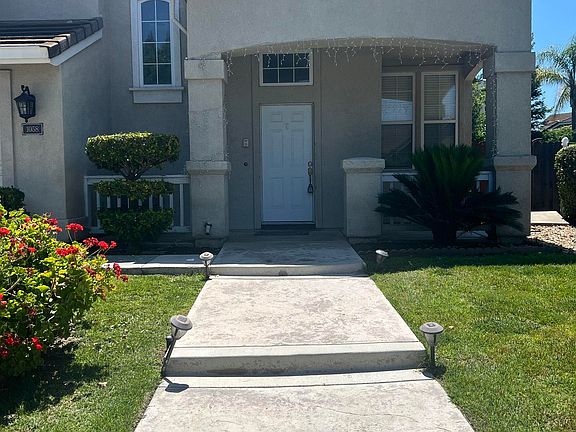 3rd image of 1058 Junction Dr