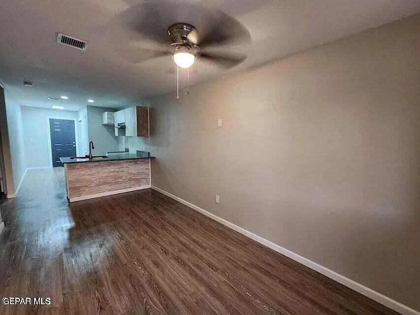 2 bed, 680 sqft, $1,350 — Photo 3