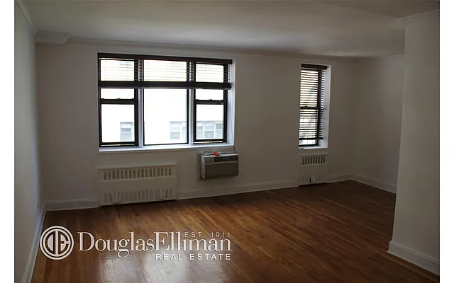 Rented by Douglas Elliman | media 14