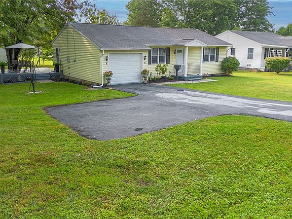 2nd image of 12 Cuddeback St