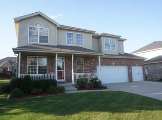 897 Ruthenbeck Ln, New Lenox, IL 60451