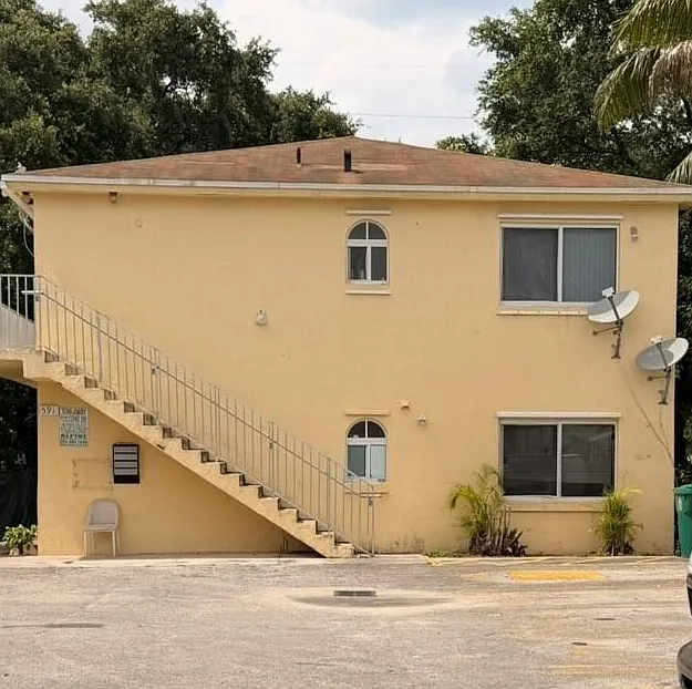 1 bed, 718 sqft, $1,800 — Photo 4