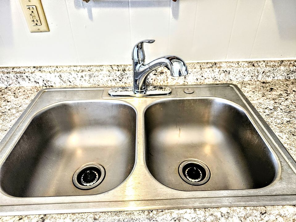 New sink and Delta faucet