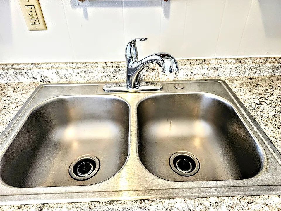New sink and Delta faucet