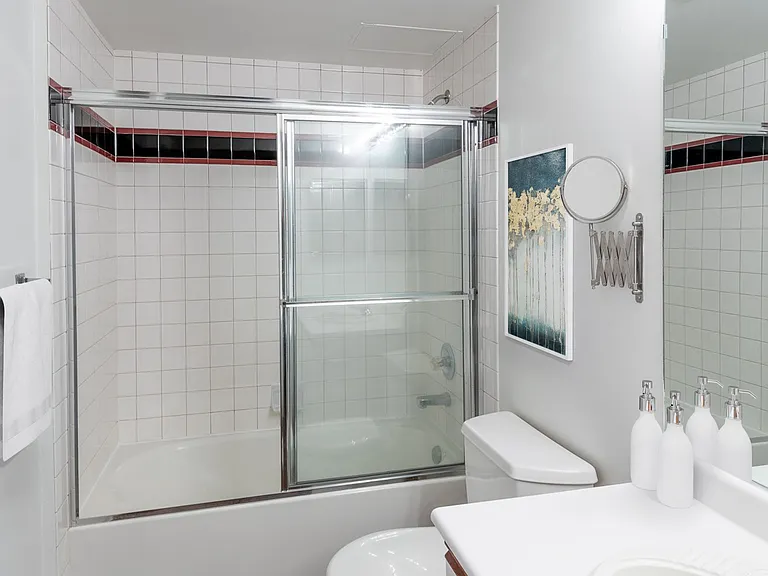 1850 W 8th Ave #205 — Photo 19
