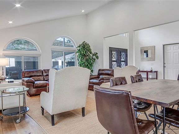 5th image of 4124 Barrett Rd