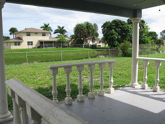 Exterior Back/ Water View