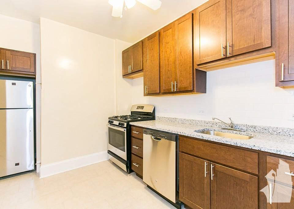 1st image of 1603 W Berteau Ave #2J