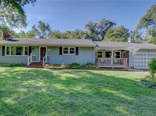 41 Maple Ave, Bloomfield, CT 06002