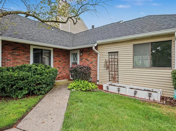 1100 Saratoga Ln #1100, Chesterton, IN 46304
