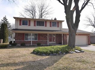 37718 Devoe St, Clinton Township, MI 48036