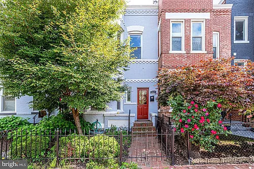 1417 G St NE Photo 1