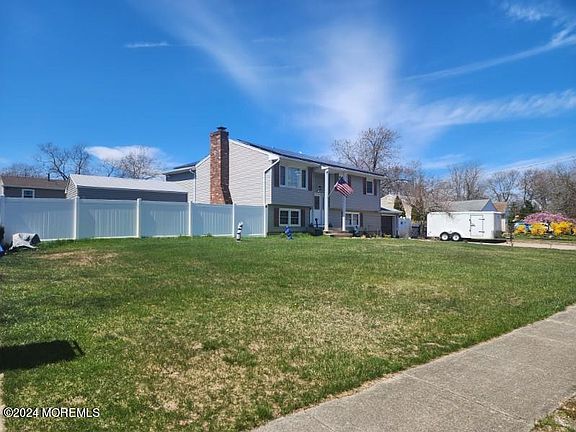 2nd image of 88 Blossom Drive