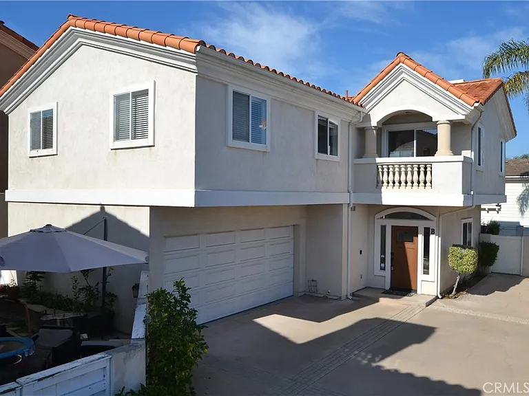 2203 Harriman Ln #B — Photo 1