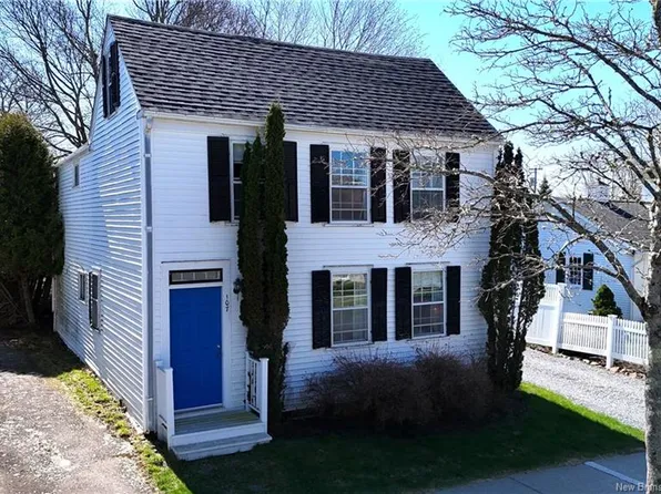 107 King St, Saint Andrews, NB E5B 1X8