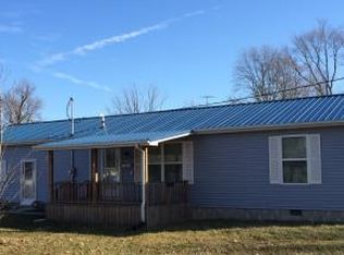 400 SE 6th St, Casey, IL 62420