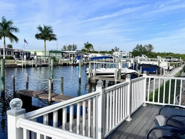 5533 Adam Dr #800, North Fort Myers, FL 33917