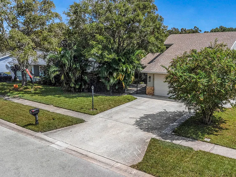 1973 Hastings Dr — Photo 127