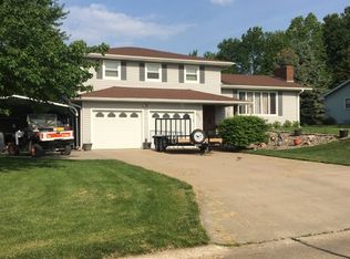 2511 Fulton St, Falls City, NE 68355