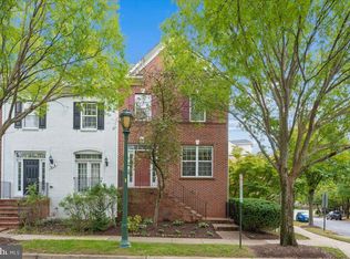 616 Garden View Sq, Rockville, MD 20850