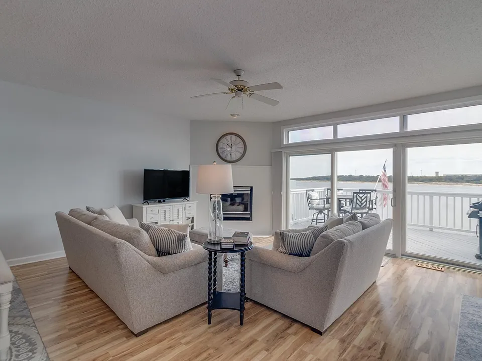 Second-floor Living Room