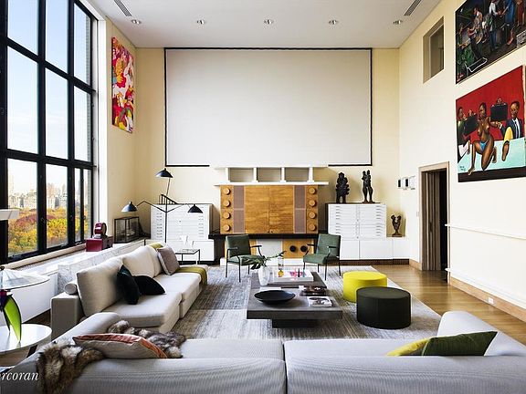 2nd image of 11 W 67th St #905