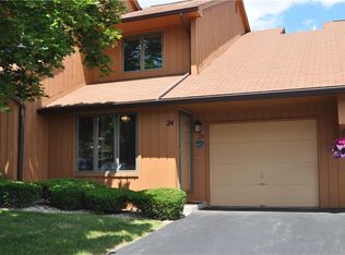 24 Maybrook Ln, Fairport, NY 14450