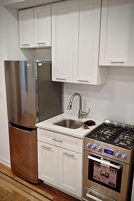 Rented by Albert Attias, LREB | media 3