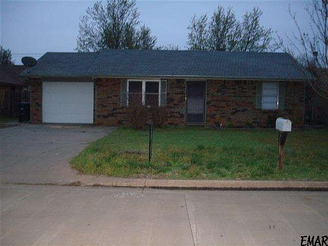 1st image of 4917 Yorkshire Dr
