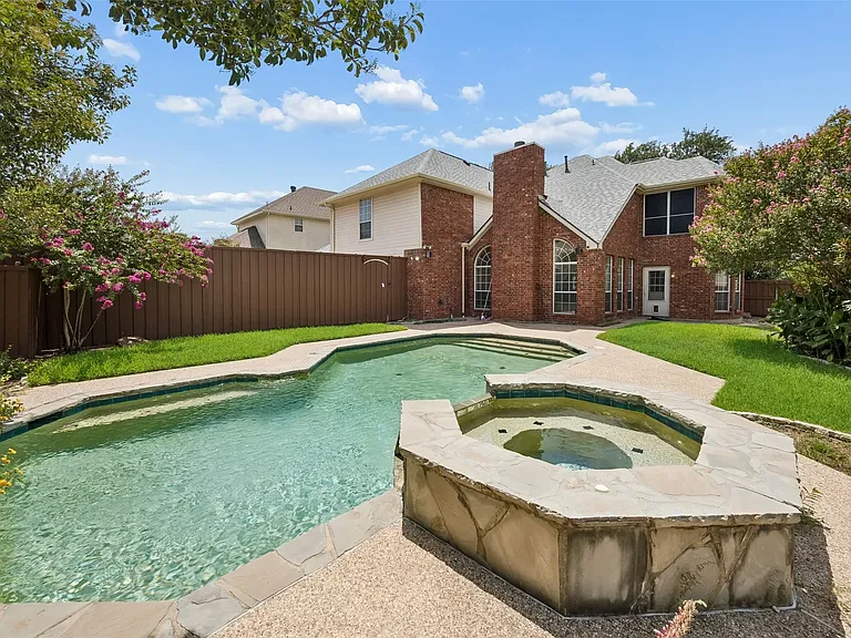 8408 Kenning Ct — Photo 32