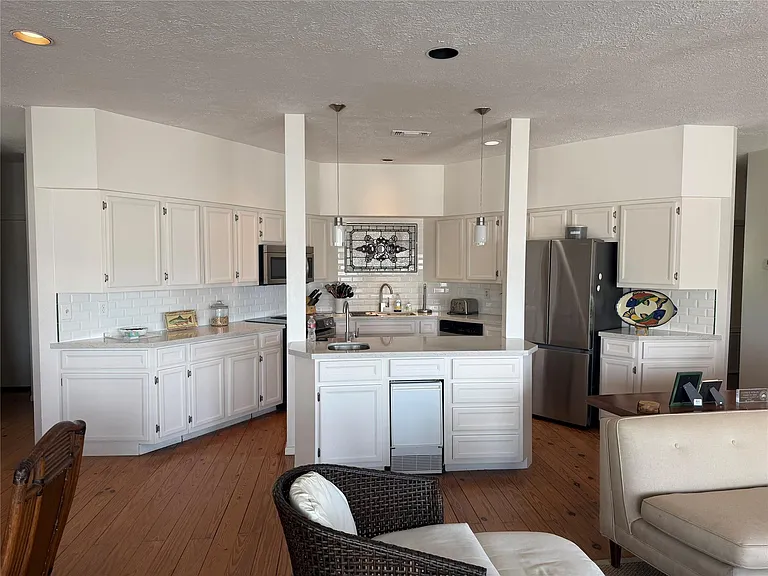 3421 Jolly Roger Cir — Photo 16