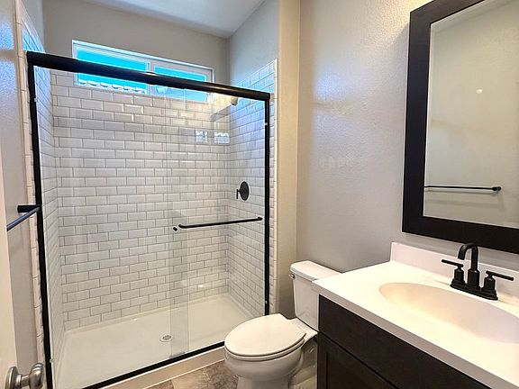 4th image of 2925 Walker Way