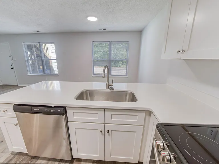 Knightdale Manor — Photo 24