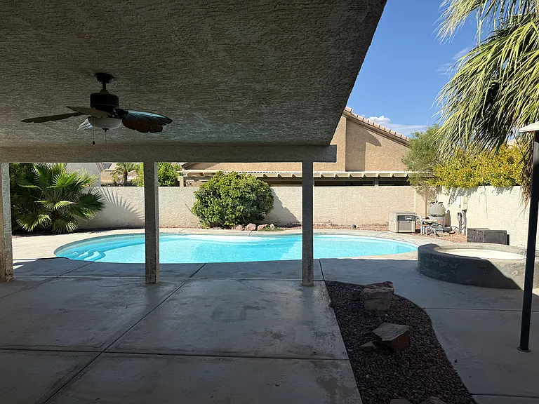 5104 Sequin Dr — Photo 23