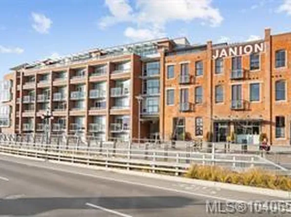 1610 Store St #226, Victoria, BC V8W 0E3