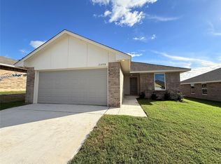 21228 SE 32nd St, Harrah, OK 73045