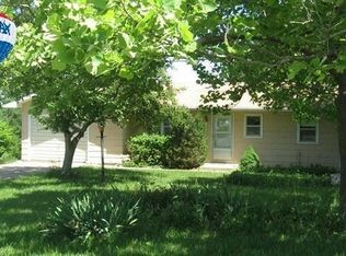 9218 Blue Ridge Rd, Manhattan, KS 66503
