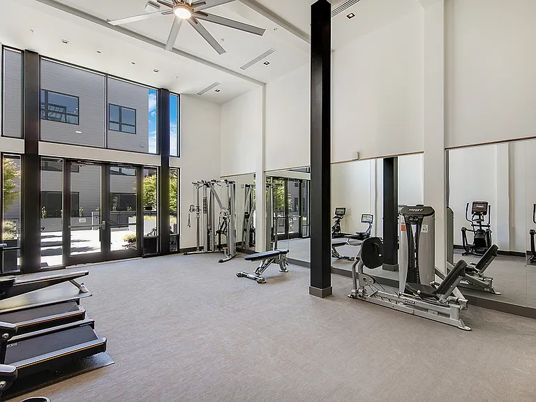 Maxwell Sunnyvale — Photo 23