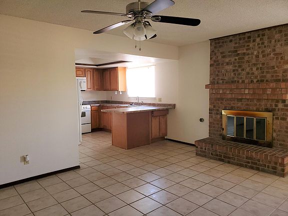 3rd image of 3409 Red Sails Dr