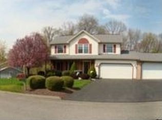 33 Keyser Cir, Williamsport, PA 17701