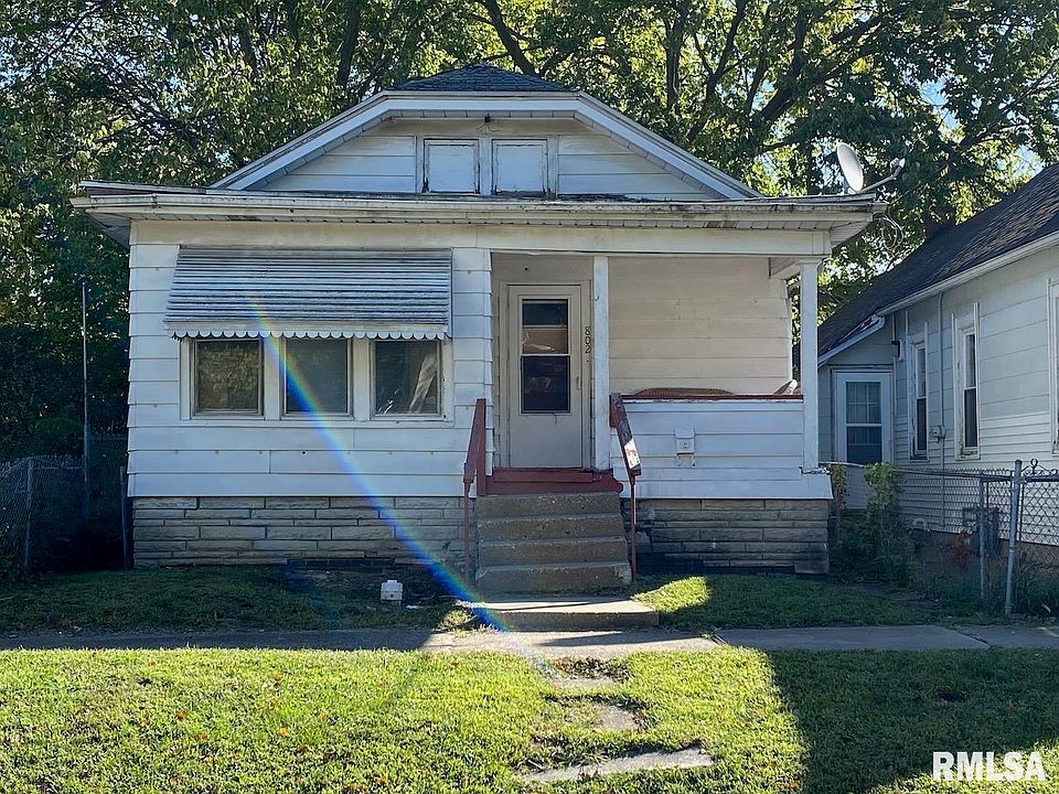 1st image of 802 S Shelley St
