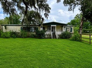 10553 NE 36th Ave, Anthony, FL 32617