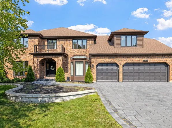 1813 Arabian Ave, Naperville, IL 60565