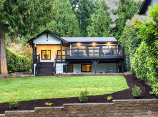 15804 Maplewild Ave SW #1, Seattle, WA 98166