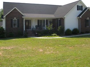 101 Country Grove Rd, Kings Mountain, NC 28086